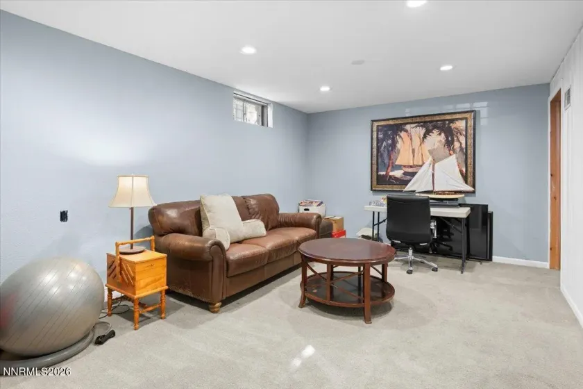 2325 Watt, Reno, Nevada 89509, 2 Bedrooms Bedrooms, ,3 BathroomsBathrooms,Residential,Residential,Watt,260002906