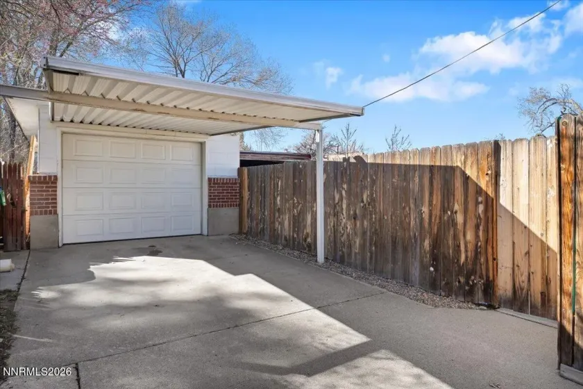 2325 Watt, Reno, Nevada 89509, 2 Bedrooms Bedrooms, ,3 BathroomsBathrooms,Residential,Residential,Watt,260002906