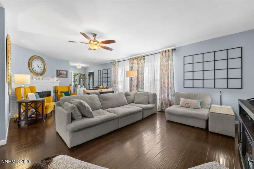 2325 Watt, Reno, Nevada 89509, 2 Bedrooms Bedrooms, ,3 BathroomsBathrooms,Residential,Residential,Watt,260002906