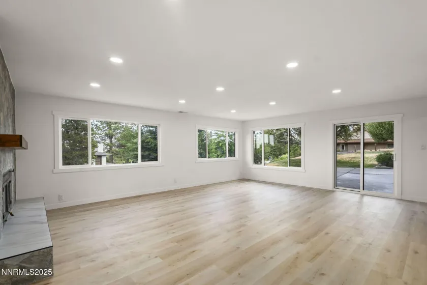 2920 Moana, Reno, Nevada 89509, 4 Bedrooms Bedrooms, ,2 BathroomsBathrooms,Residential,Residential,Moana,250054128