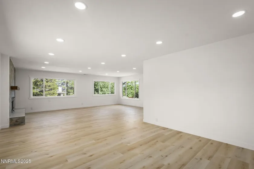 2920 Moana, Reno, Nevada 89509, 4 Bedrooms Bedrooms, ,2 BathroomsBathrooms,Residential,Residential,Moana,250054128