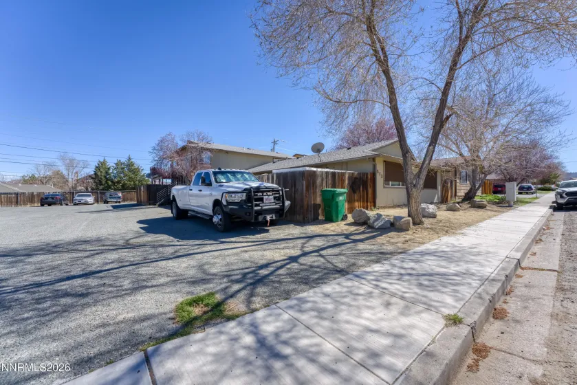 1513 Edmonds, Carson City, Nevada 89701, ,Residential Income,Residential,Edmonds,260002910