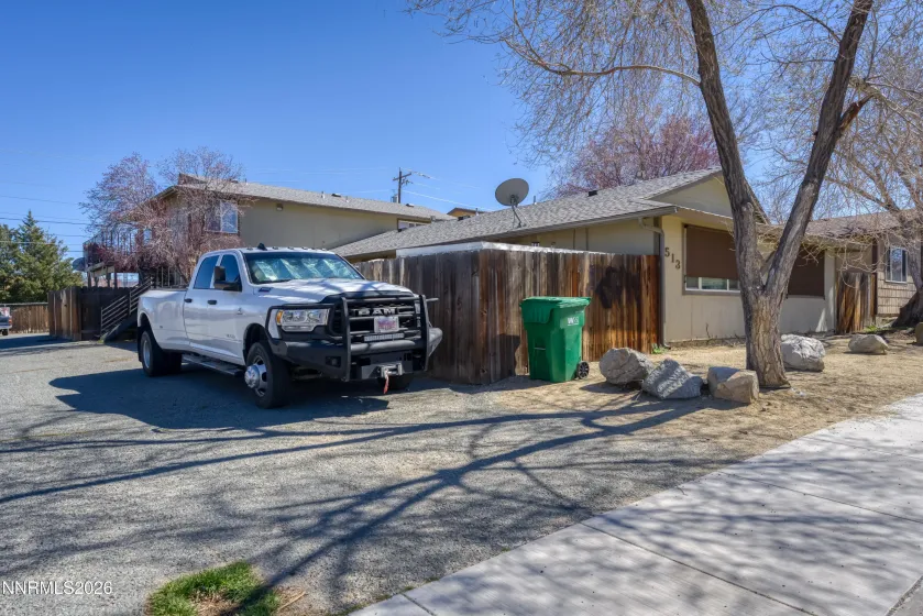 1513 Edmonds, Carson City, Nevada 89701, ,Residential Income,Residential,Edmonds,260002910