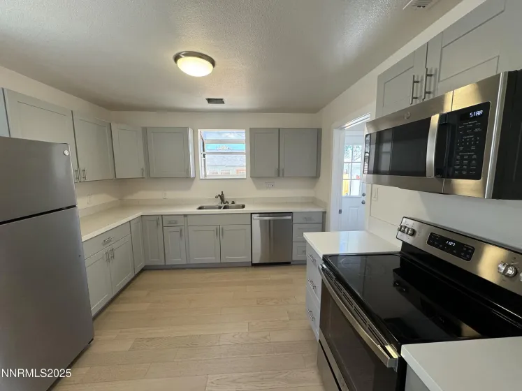 1836 C, Sparks, Nevada 89431, ,Residential Income,Residential,C,260002914