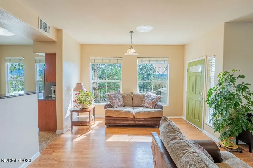 9050 Double R, Reno, Nevada 89521, 2 Bedrooms Bedrooms, ,2 BathroomsBathrooms,Residential,Residential,Double R,260002915