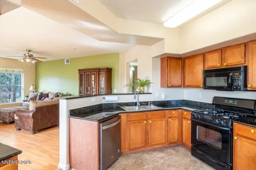 9050 Double R, Reno, Nevada 89521, 2 Bedrooms Bedrooms, ,2 BathroomsBathrooms,Residential,Residential,Double R,260002915