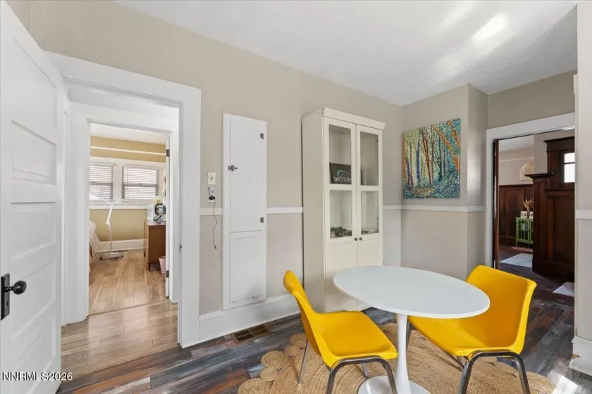 621 Forest, Reno, Nevada 89509, 3 Bedrooms Bedrooms, ,2 BathroomsBathrooms,Residential,Residential,Forest,260002916