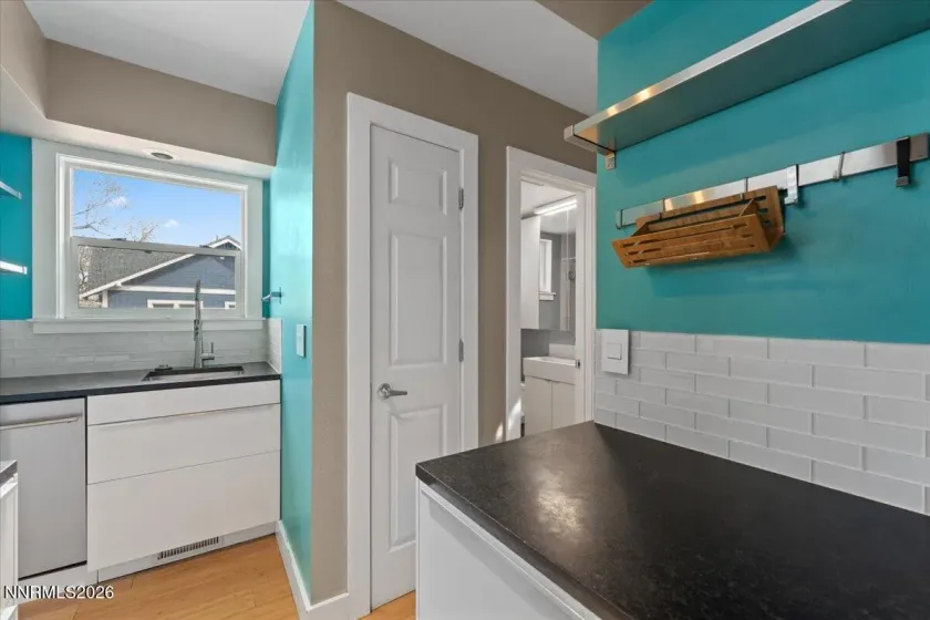 621 Forest, Reno, Nevada 89509, 3 Bedrooms Bedrooms, ,2 BathroomsBathrooms,Residential,Residential,Forest,260002916