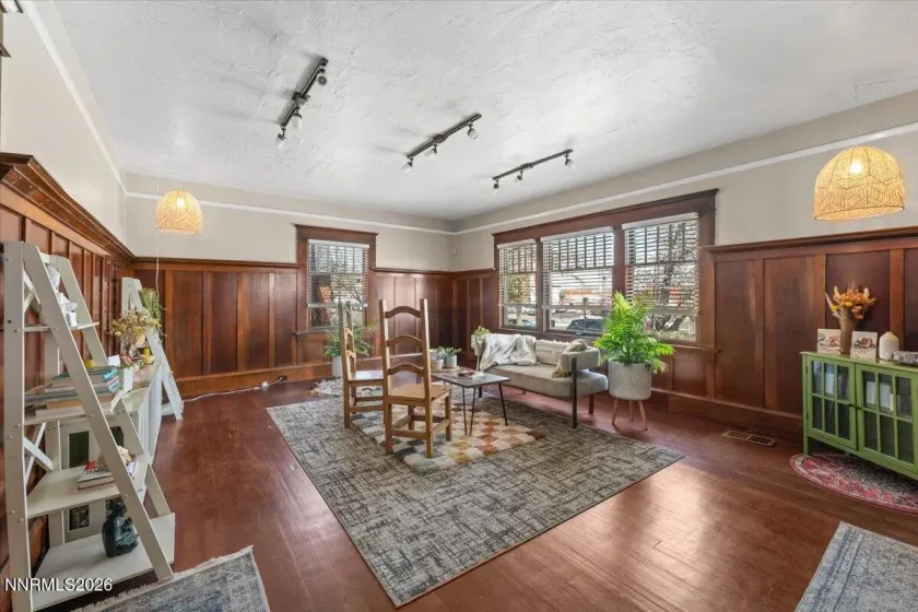 621 Forest, Reno, Nevada 89509, 3 Bedrooms Bedrooms, ,2 BathroomsBathrooms,Residential,Residential,Forest,260002916