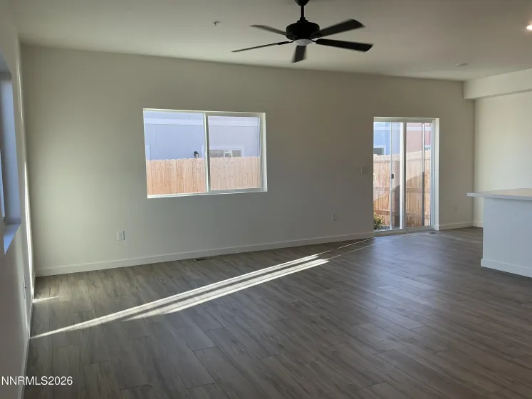 359 Halite, Dayton, Nevada 89403, 3 Bedrooms Bedrooms, ,3 BathroomsBathrooms,Residential,Residential,Halite,260002920