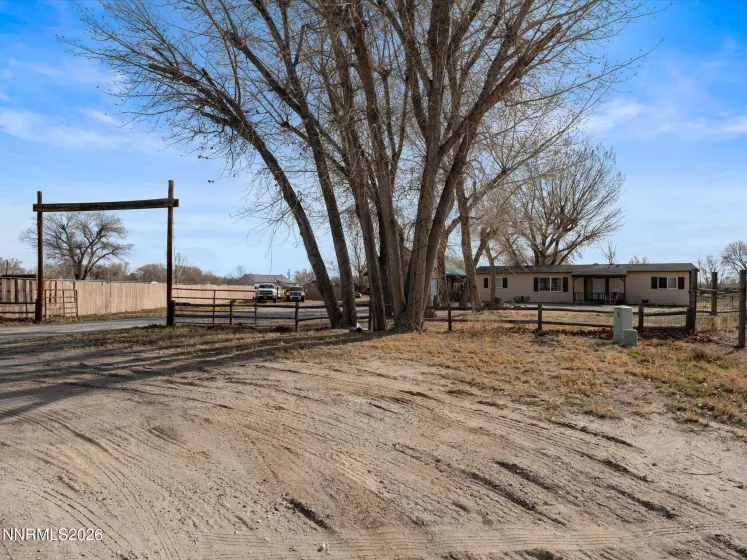 3320 Della, Fallon, Nevada 89406, 3 Bedrooms Bedrooms, ,2 BathroomsBathrooms,Residential,Residential,Della,260002924