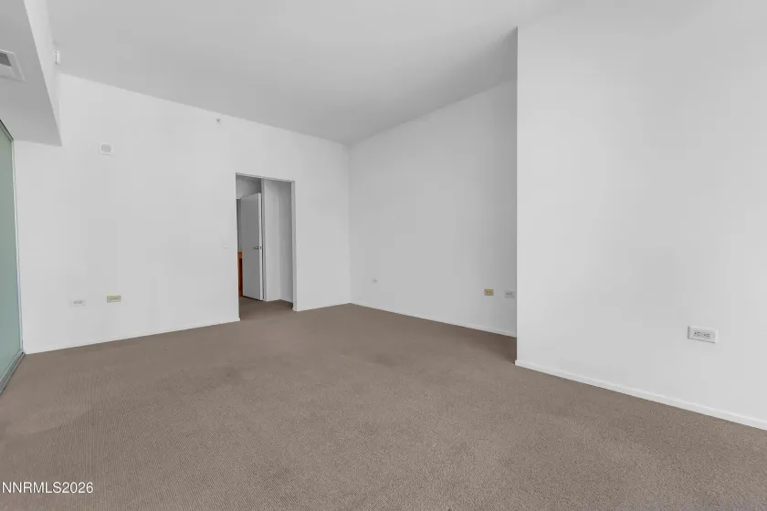 255 Sierra, Reno, Nevada 89501, 1 Bedroom Bedrooms, ,1 BathroomBathrooms,Residential,Residential,Sierra,260002925