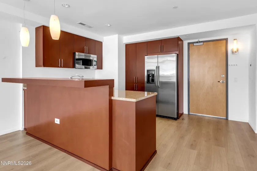 255 Sierra, Reno, Nevada 89501, 1 Bedroom Bedrooms, ,1 BathroomBathrooms,Residential,Residential,Sierra,260002925