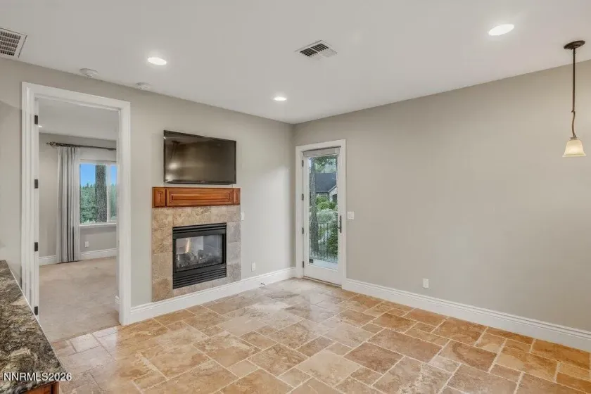 6130 Lake Geneva, Reno, Nevada 89511, 5 Bedrooms Bedrooms, ,6 BathroomsBathrooms,Residential,Residential,Lake Geneva,260002930