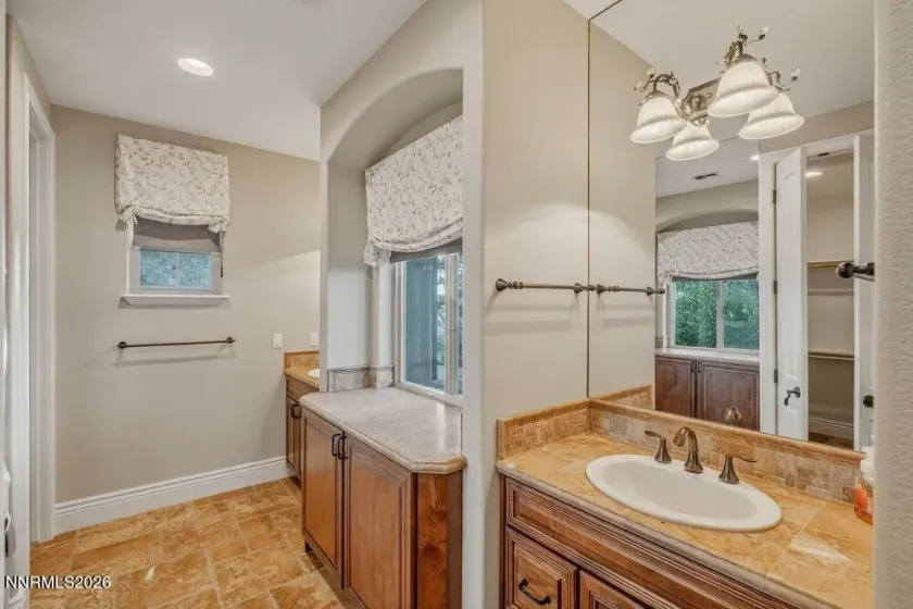 6130 Lake Geneva, Reno, Nevada 89511, 5 Bedrooms Bedrooms, ,6 BathroomsBathrooms,Residential,Residential,Lake Geneva,260002930