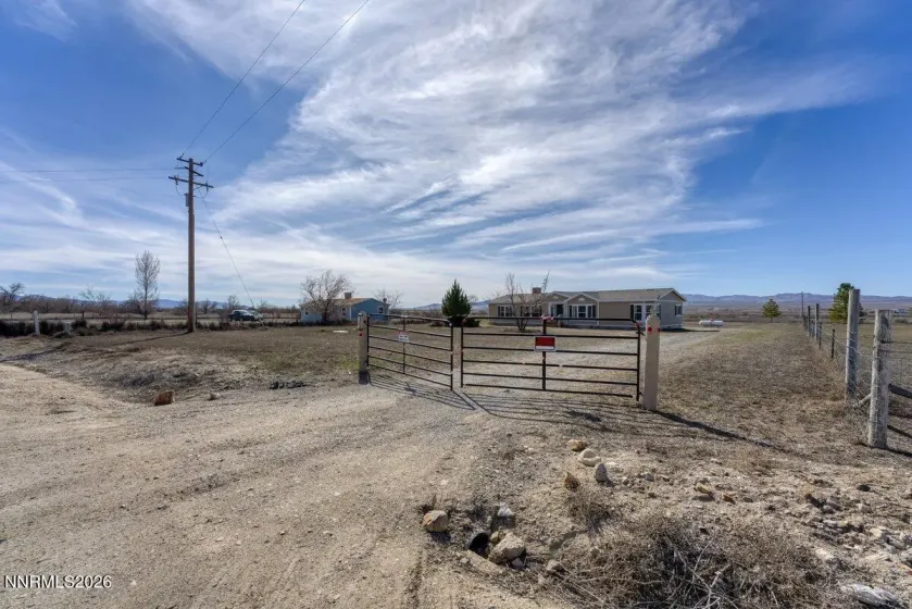 22225 Topaz Lake, Lovelock, Nevada 89419, 3 Bedrooms Bedrooms, ,2 BathroomsBathrooms,Residential,Residential,Topaz Lake,260002938