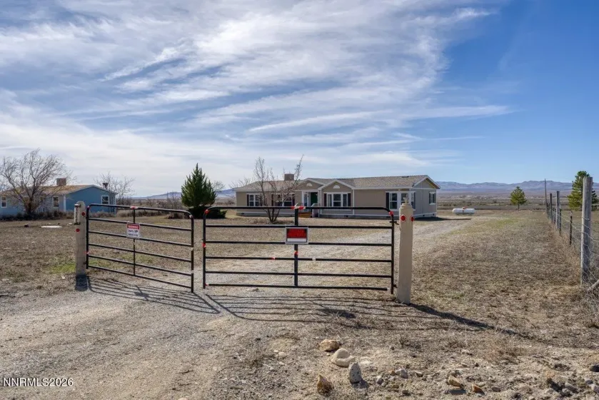 22225 Topaz Lake, Lovelock, Nevada 89419, 3 Bedrooms Bedrooms, ,2 BathroomsBathrooms,Residential,Residential,Topaz Lake,260002938