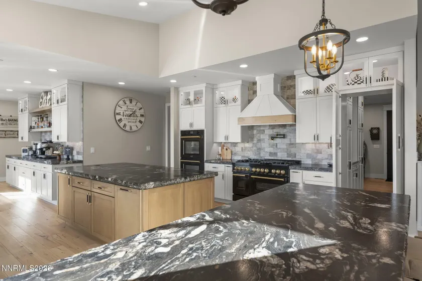 7201 Silver King, Sparks, Nevada 89436, 4 Bedrooms Bedrooms, ,4 BathroomsBathrooms,Residential,Residential,Silver King,260001369