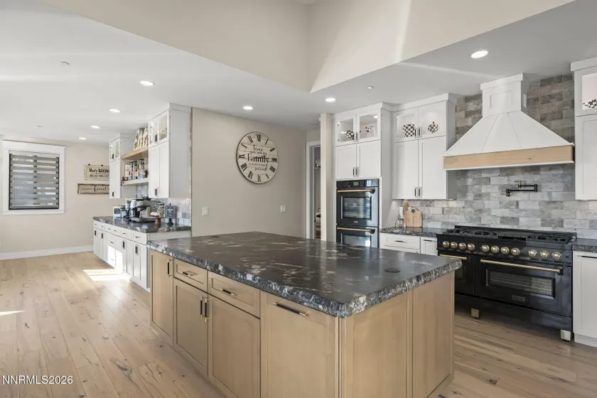 7201 Silver King, Sparks, Nevada 89436, 4 Bedrooms Bedrooms, ,4 BathroomsBathrooms,Residential,Residential,Silver King,260001369