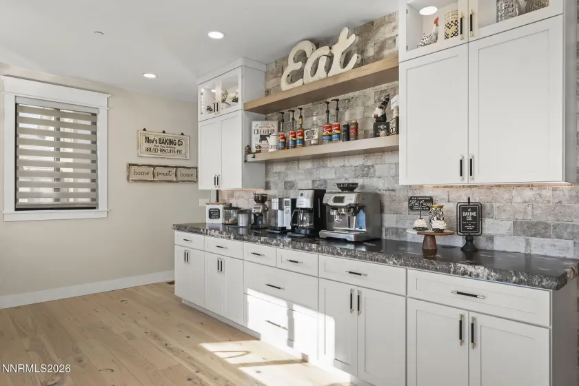 7201 Silver King, Sparks, Nevada 89436, 4 Bedrooms Bedrooms, ,4 BathroomsBathrooms,Residential,Residential,Silver King,260001369