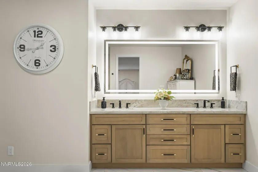 7201 Silver King, Sparks, Nevada 89436, 4 Bedrooms Bedrooms, ,4 BathroomsBathrooms,Residential,Residential,Silver King,260001369