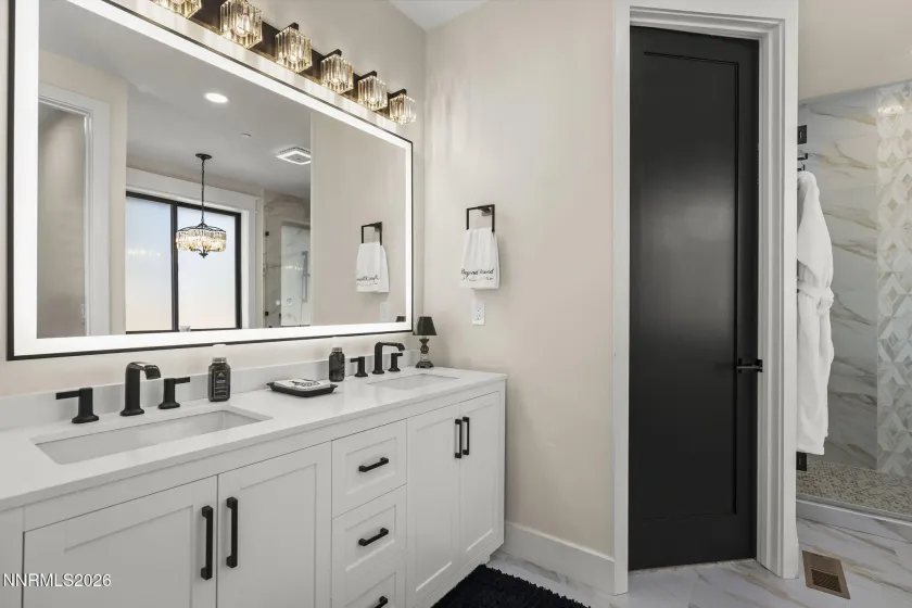 7201 Silver King, Sparks, Nevada 89436, 4 Bedrooms Bedrooms, ,4 BathroomsBathrooms,Residential,Residential,Silver King,260001369