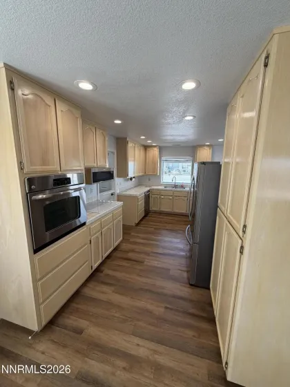 14 Pebble Beach, Yerington, Nevada 89447, 3 Bedrooms Bedrooms, ,2 BathroomsBathrooms,Residential,Residential,Pebble Beach,260002939