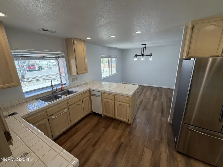 14 Pebble Beach, Yerington, Nevada 89447, 3 Bedrooms Bedrooms, ,2 BathroomsBathrooms,Residential,Residential,Pebble Beach,260002939