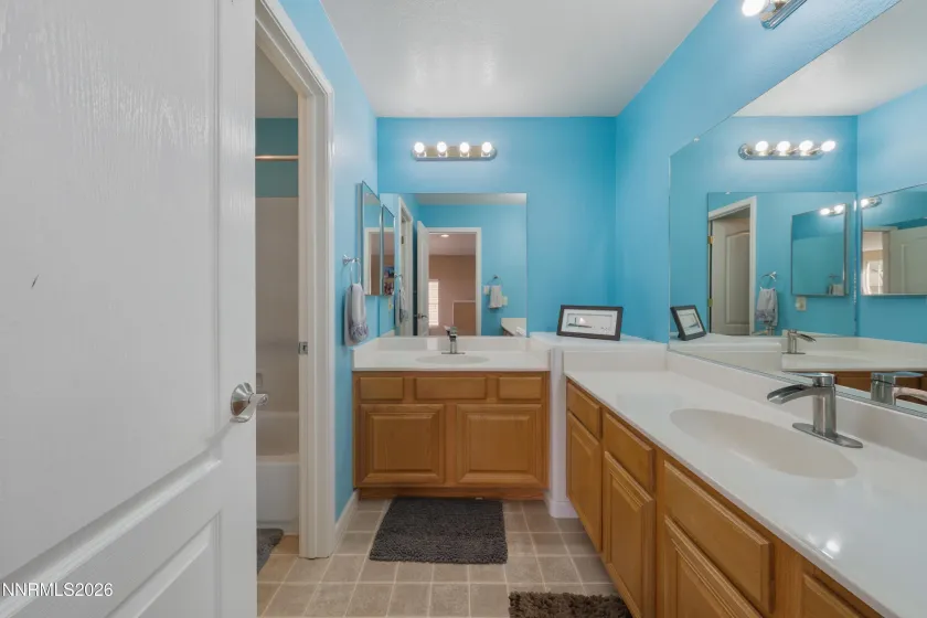 2375 Lincoln Meadows, Reno, Nevada 89521, 3 Bedrooms Bedrooms, ,3 BathroomsBathrooms,Residential,Residential,Lincoln Meadows,260002940