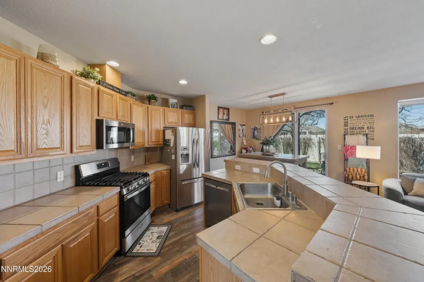 2375 Lincoln Meadows, Reno, Nevada 89521, 3 Bedrooms Bedrooms, ,3 BathroomsBathrooms,Residential,Residential,Lincoln Meadows,260002940