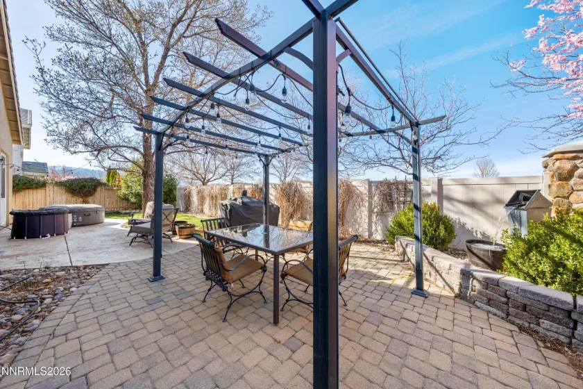 2375 Lincoln Meadows, Reno, Nevada 89521, 3 Bedrooms Bedrooms, ,3 BathroomsBathrooms,Residential,Residential,Lincoln Meadows,260002940