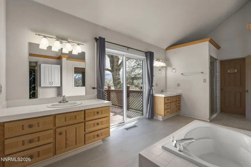 2179 Fish Springs, Gardnerville, Nevada 89410, 5 Bedrooms Bedrooms, ,4 BathroomsBathrooms,Residential,Residential,Fish Springs,260002943