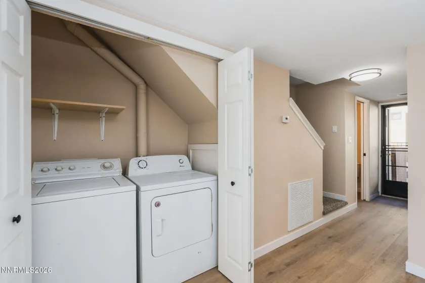 861 Nutmeg, Reno, Nevada 89502, 2 Bedrooms Bedrooms, ,2 BathroomsBathrooms,Residential,Residential,Nutmeg,260002944