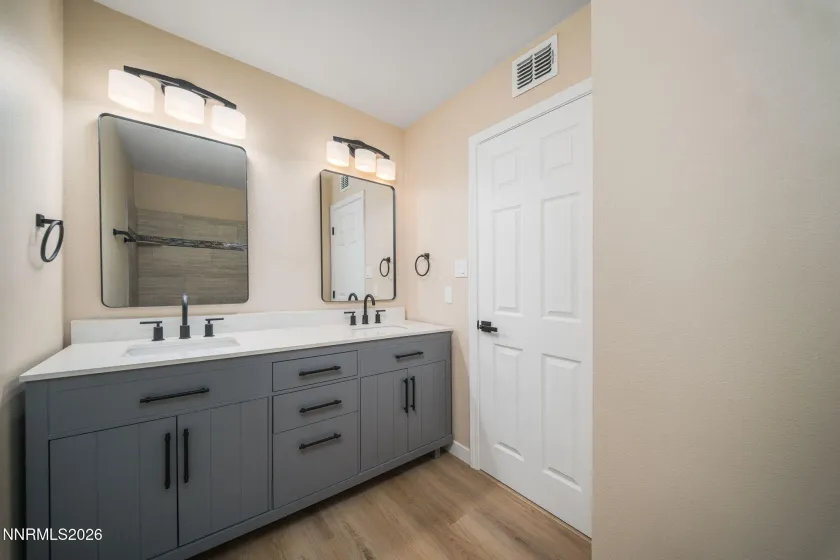 861 Nutmeg, Reno, Nevada 89502, 2 Bedrooms Bedrooms, ,2 BathroomsBathrooms,Residential,Residential,Nutmeg,260002944