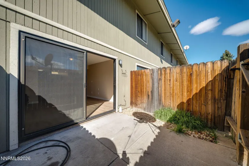 861 Nutmeg, Reno, Nevada 89502, 2 Bedrooms Bedrooms, ,2 BathroomsBathrooms,Residential,Residential,Nutmeg,260002944