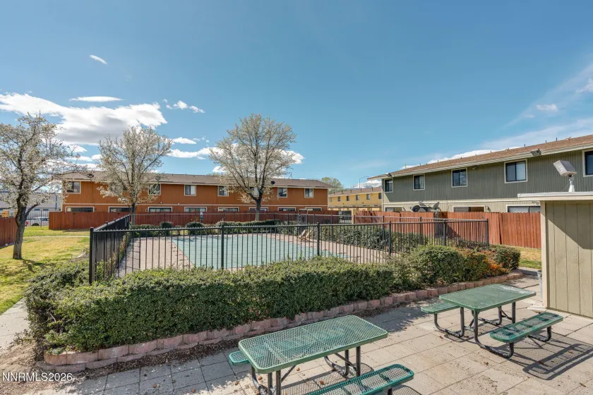 861 Nutmeg, Reno, Nevada 89502, 2 Bedrooms Bedrooms, ,2 BathroomsBathrooms,Residential,Residential,Nutmeg,260002944