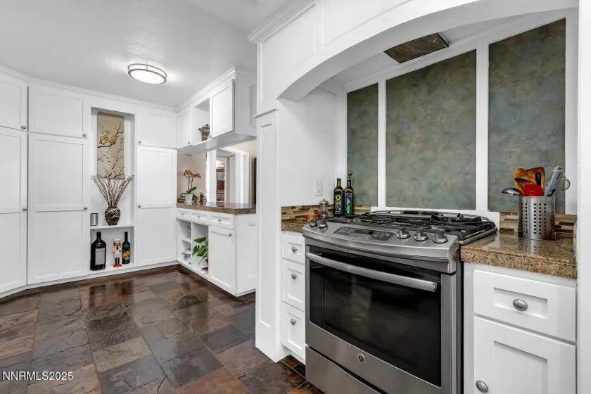 831 Blue Falls, Reno, Nevada 89511, 4 Bedrooms Bedrooms, ,3 BathroomsBathrooms,Residential,Residential,Blue Falls,260002945