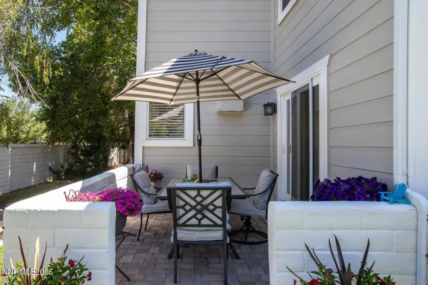 831 Blue Falls, Reno, Nevada 89511, 4 Bedrooms Bedrooms, ,3 BathroomsBathrooms,Residential,Residential,Blue Falls,260002945