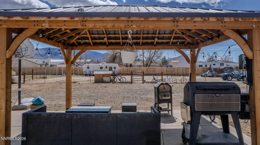 196 Six Mile Canyon, Dayton, Nevada 89403, 4 Bedrooms Bedrooms, ,2 BathroomsBathrooms,Residential,Residential,Six Mile Canyon,260002948