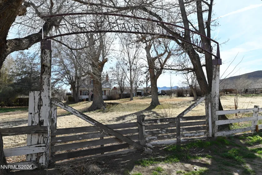 1185 Truckee, Fernley, Nevada 89408, 4 Bedrooms Bedrooms, ,2 BathroomsBathrooms,Residential,Residential,Truckee,260002946