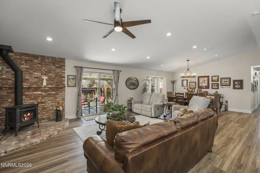 1714 Bougainvillea, Minden, Nevada 89423, 3 Bedrooms Bedrooms, ,2 BathroomsBathrooms,Residential,Residential,Bougainvillea,260002957