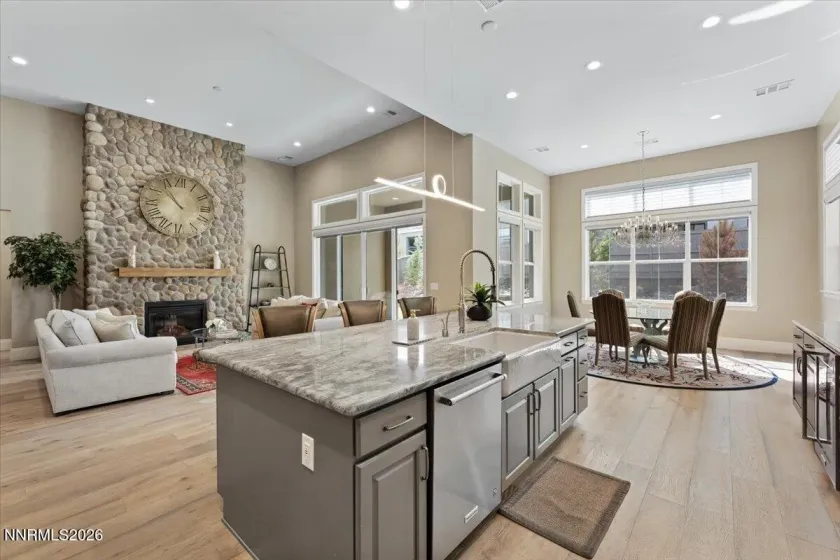 722 Pleasant Oak, Reno, Nevada 89511, 3 Bedrooms Bedrooms, ,4 BathroomsBathrooms,Residential,Residential,Pleasant Oak,260002968