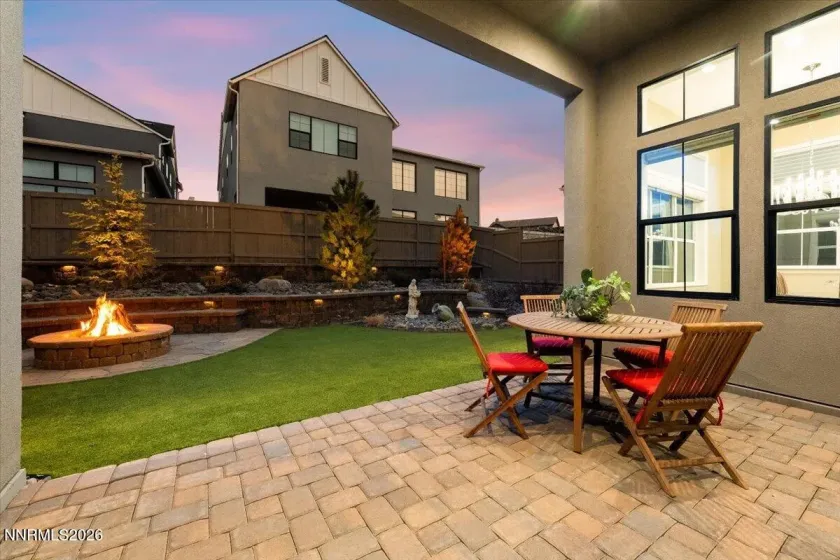 722 Pleasant Oak, Reno, Nevada 89511, 3 Bedrooms Bedrooms, ,4 BathroomsBathrooms,Residential,Residential,Pleasant Oak,260002968