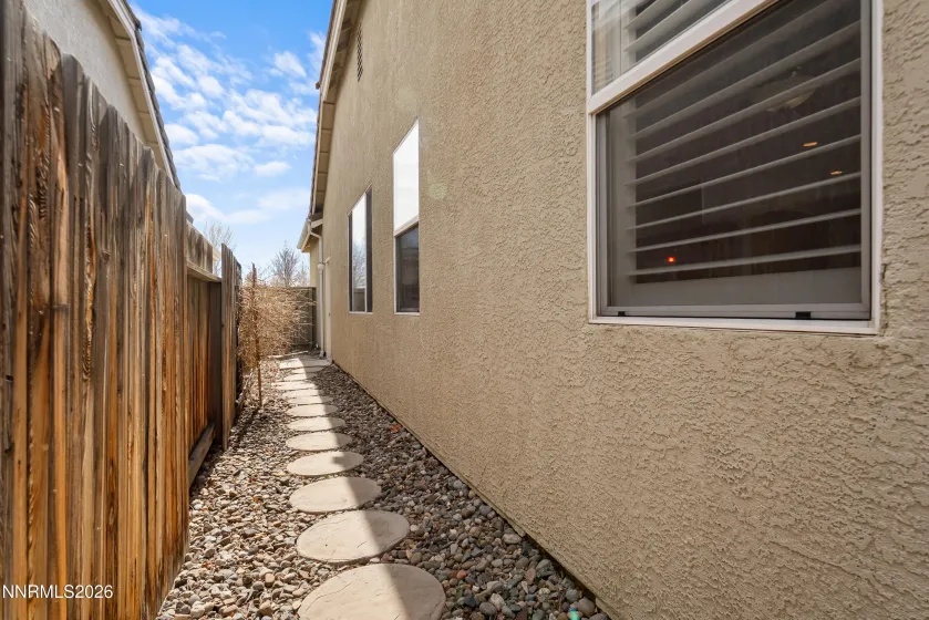 1641 Emerald Bay, Reno, Nevada 89521, 3 Bedrooms Bedrooms, ,2 BathroomsBathrooms,Residential,Residential,Emerald Bay,260002973