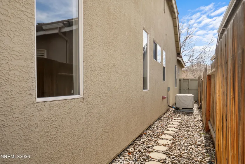 1641 Emerald Bay, Reno, Nevada 89521, 3 Bedrooms Bedrooms, ,2 BathroomsBathrooms,Residential,Residential,Emerald Bay,260002973