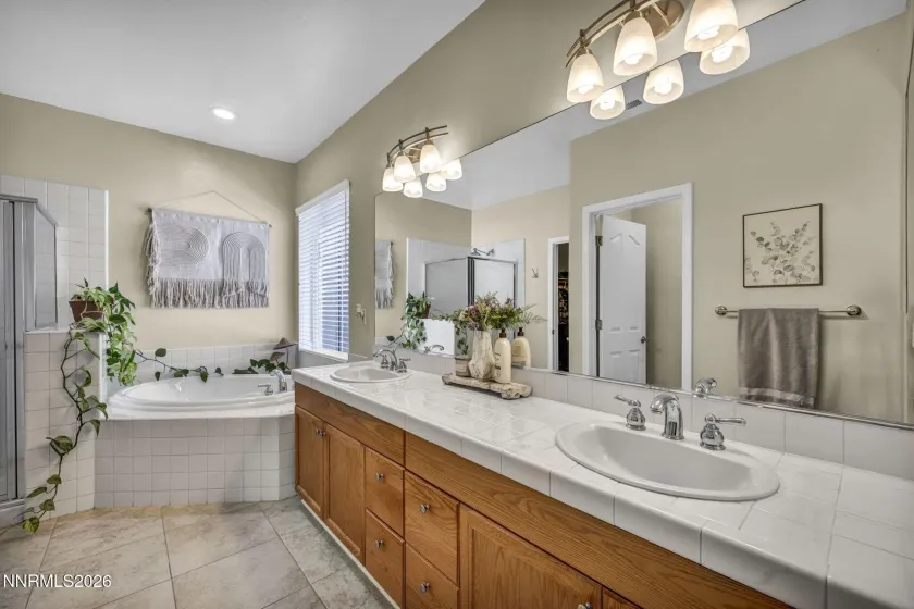 5590 Bridger Peak, Sparks, Nevada 89436, 3 Bedrooms Bedrooms, ,2 BathroomsBathrooms,Residential,Residential,Bridger Peak,260002975