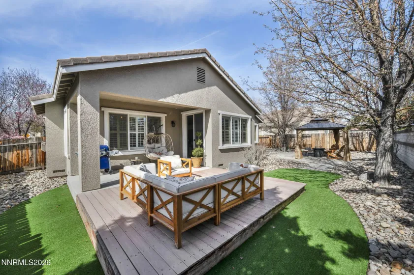 Gorgeous yard with patio and pavers