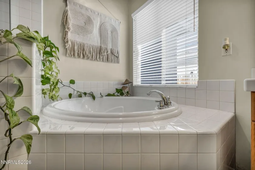 5590 Bridger Peak, Sparks, Nevada 89436, 3 Bedrooms Bedrooms, ,2 BathroomsBathrooms,Residential,Residential,Bridger Peak,260002975