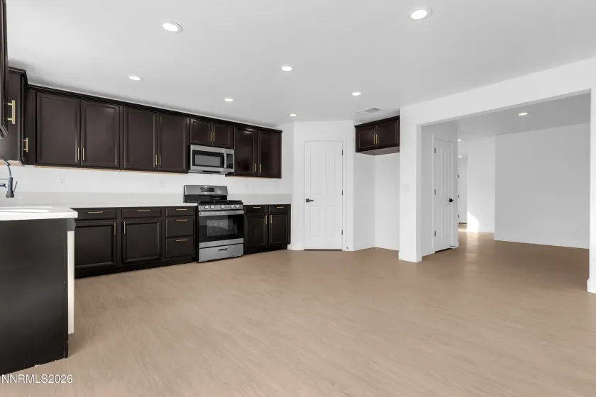 14364 Durham, Reno, Nevada 89506, 4 Bedrooms Bedrooms, ,3 BathroomsBathrooms,Residential,Residential,Durham,260002979