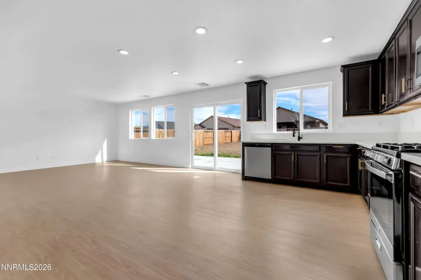 14364 Durham, Reno, Nevada 89506, 4 Bedrooms Bedrooms, ,3 BathroomsBathrooms,Residential,Residential,Durham,260002979